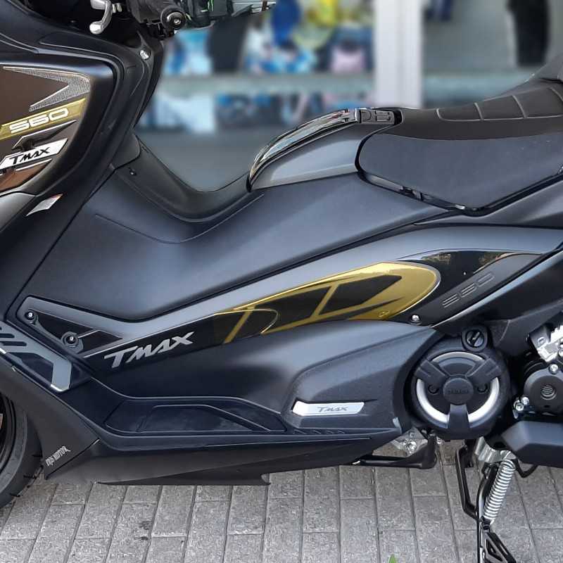 ADESIVI 3D BOOMERANG LATERALI COMPATIBILI CON YAMAHA TMAX 560 2020 ORO