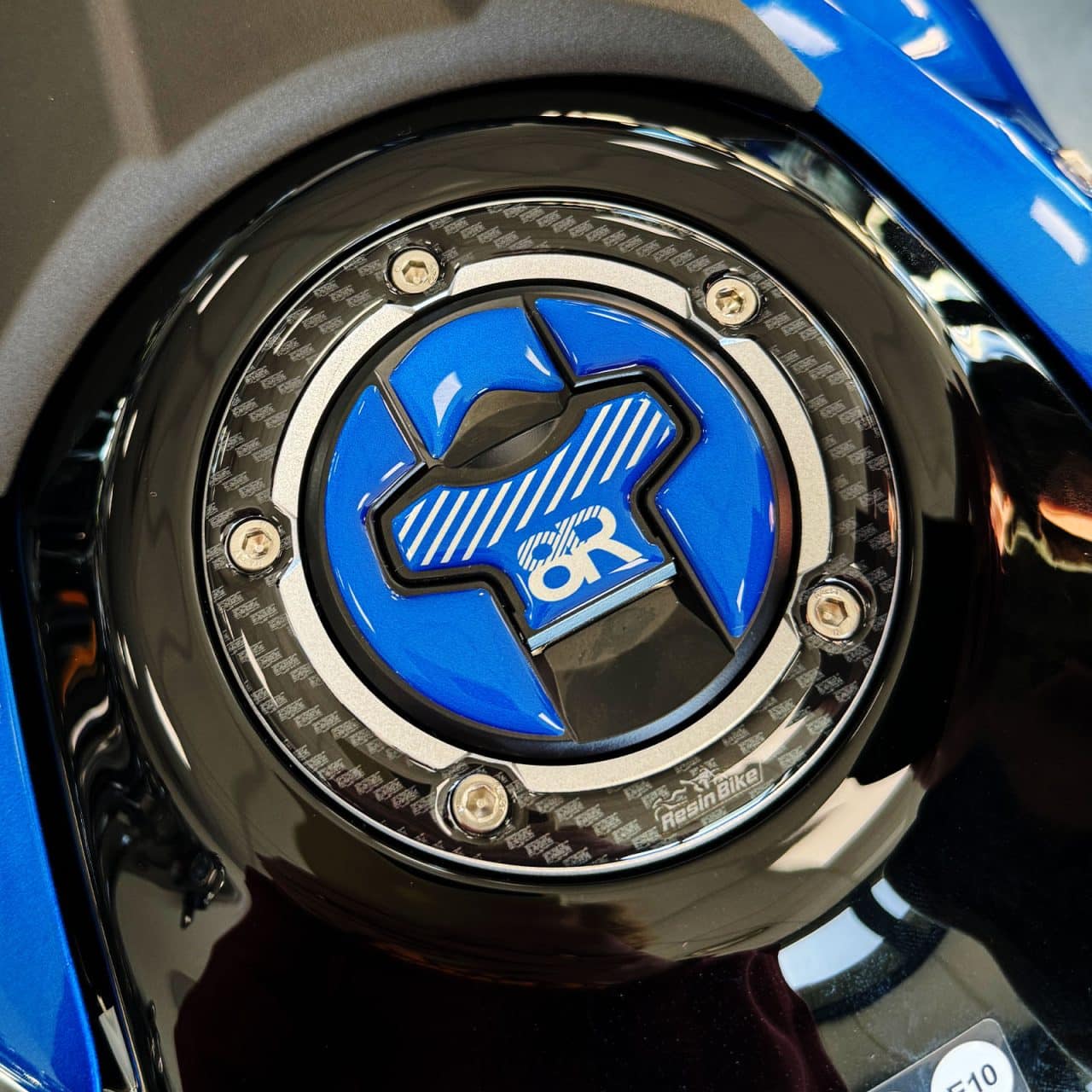 Motorcycle Stickers 3D compatible with Suzuki GSX 8R 2024 Blue Tank Cap