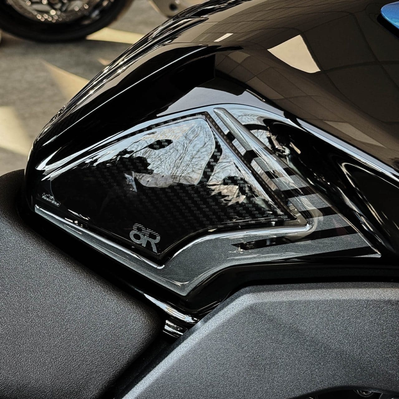 Motorcycle Stickers compatible with Suzuki GSX 8R 2024 Carbon Look Tank Side Protectors - Image 6