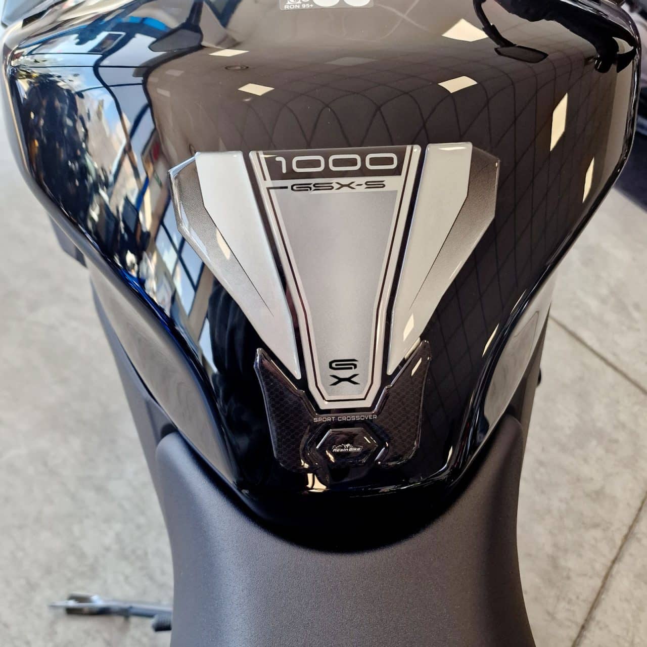 Autocollant 3D compatibles avec Suzuki GSX-S1000GX 2024 Protection de Réservoir – Image 2