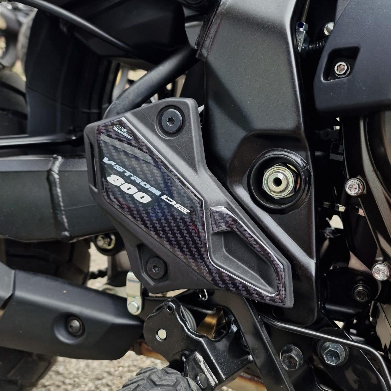 Kit Tanque Full Adhesivos compatibles con Suzuki V-Strom 800 DE 2023-2024 Negro - Imagen 10