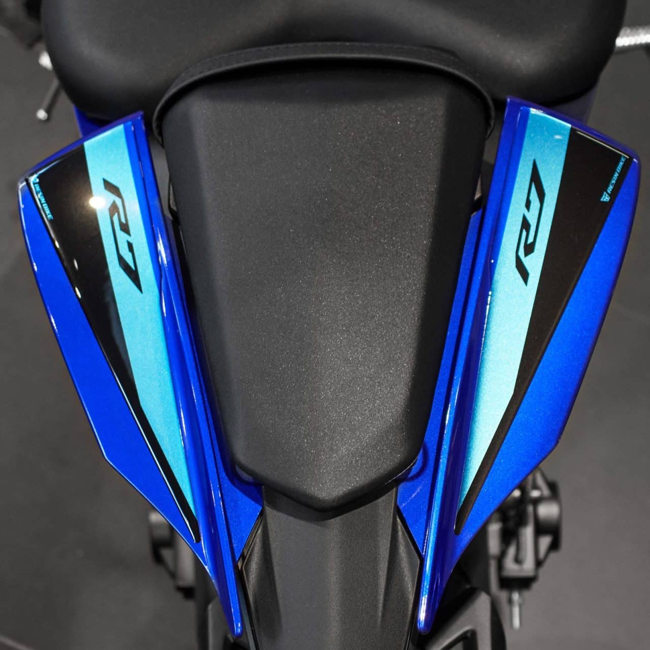 Adhesivos 3D de Moto compatibles con Yamaha R7 2021-2024 Blue Cola de Moto