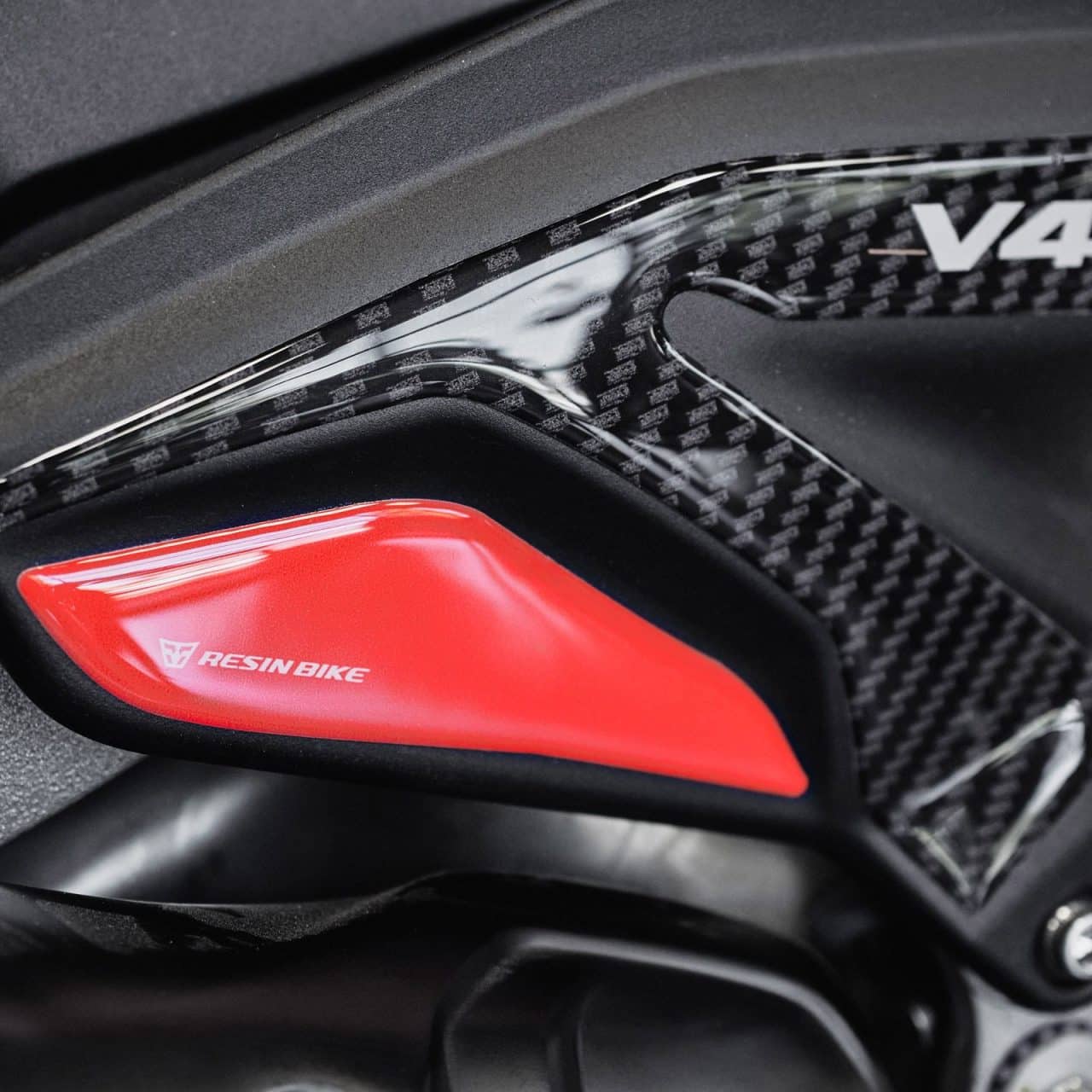 Stickers 3D compatible with Ducati Multistrada V4 - V4s 2024 Heel Pad - Image 6