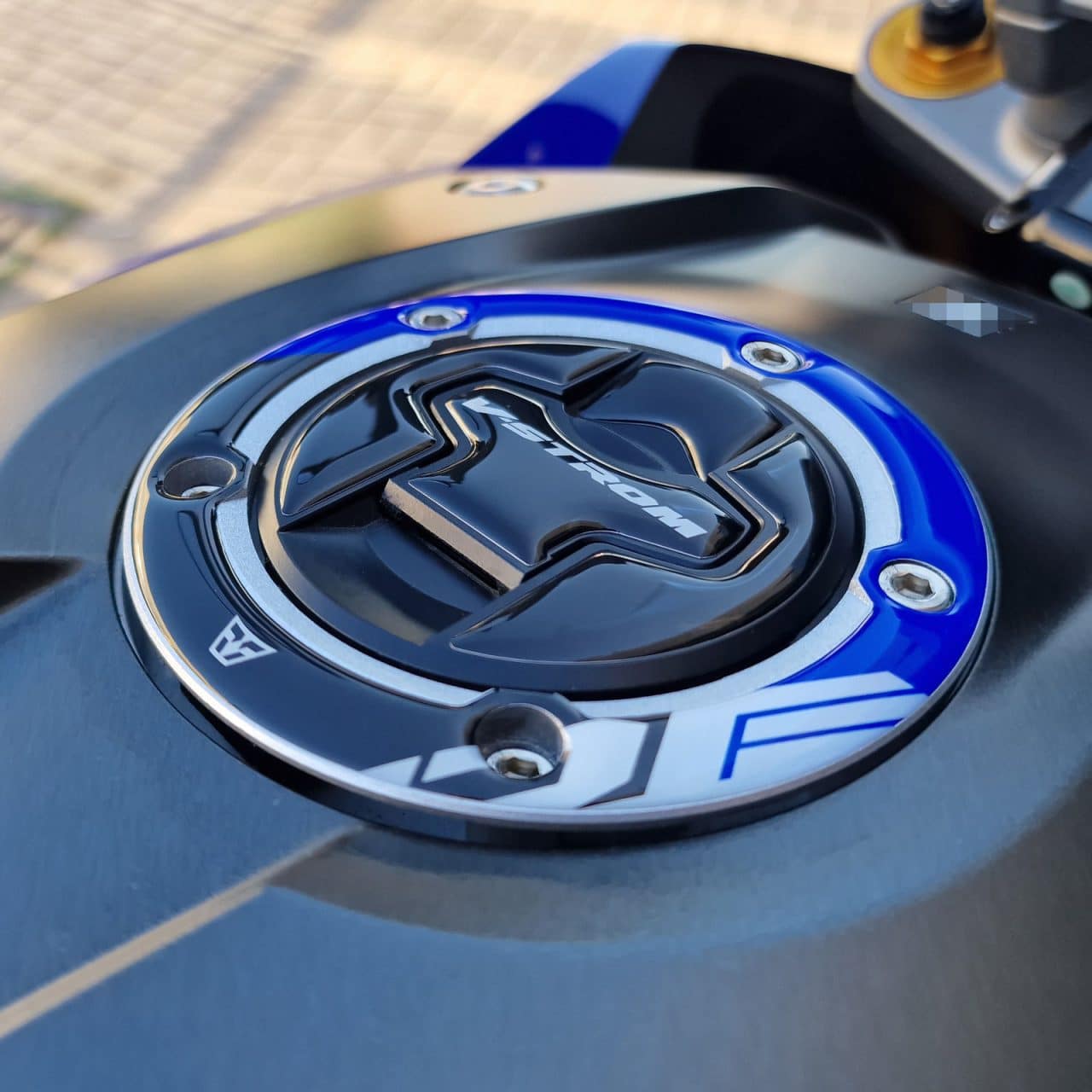 Autocollant 3D compatibles avec Suzuki V-Strom 1050 DE 2024 Bleu Bouchon – Image 5