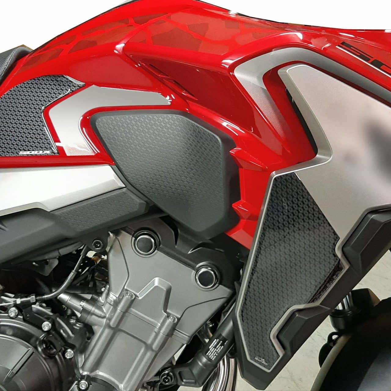 Adesivi 3D compatibili con Honda CB500X 2019 Laterali Serbatoio - immagine 2