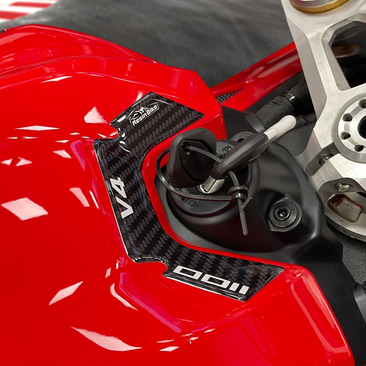 Aufkleber 3D Kompatibel mit Ducati Panigale V4-V4s 2018-2023 Schlüsselzone