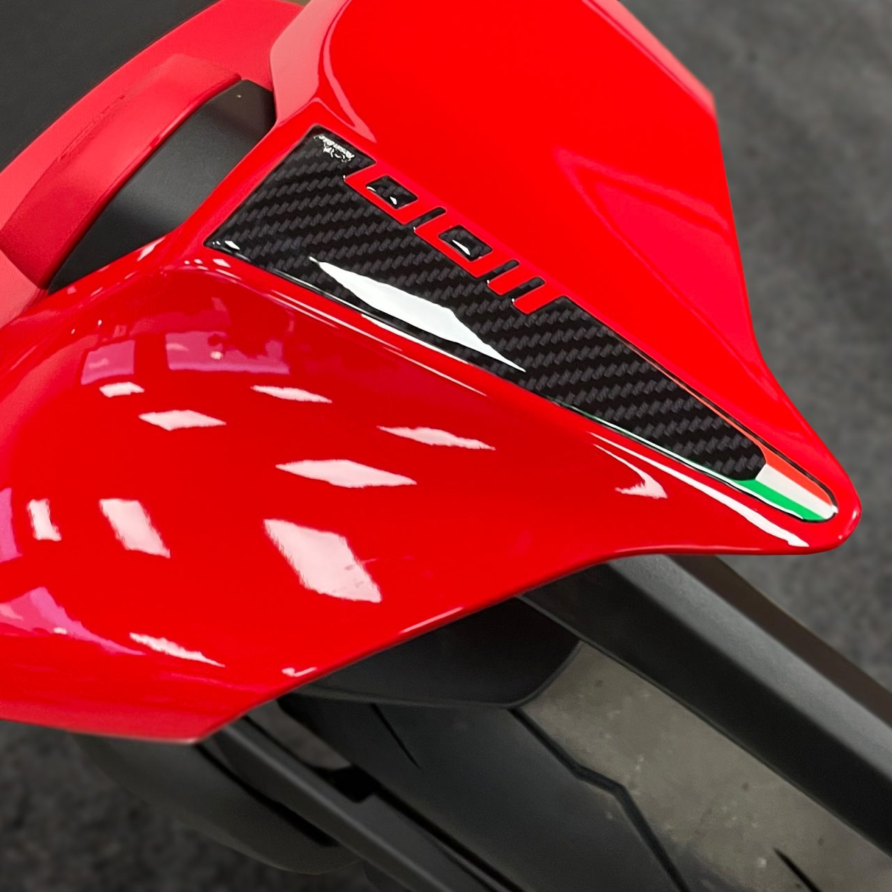 Adesivi 3D compatibili con Ducati Panigale V4-V4s 2018-2023 Codino