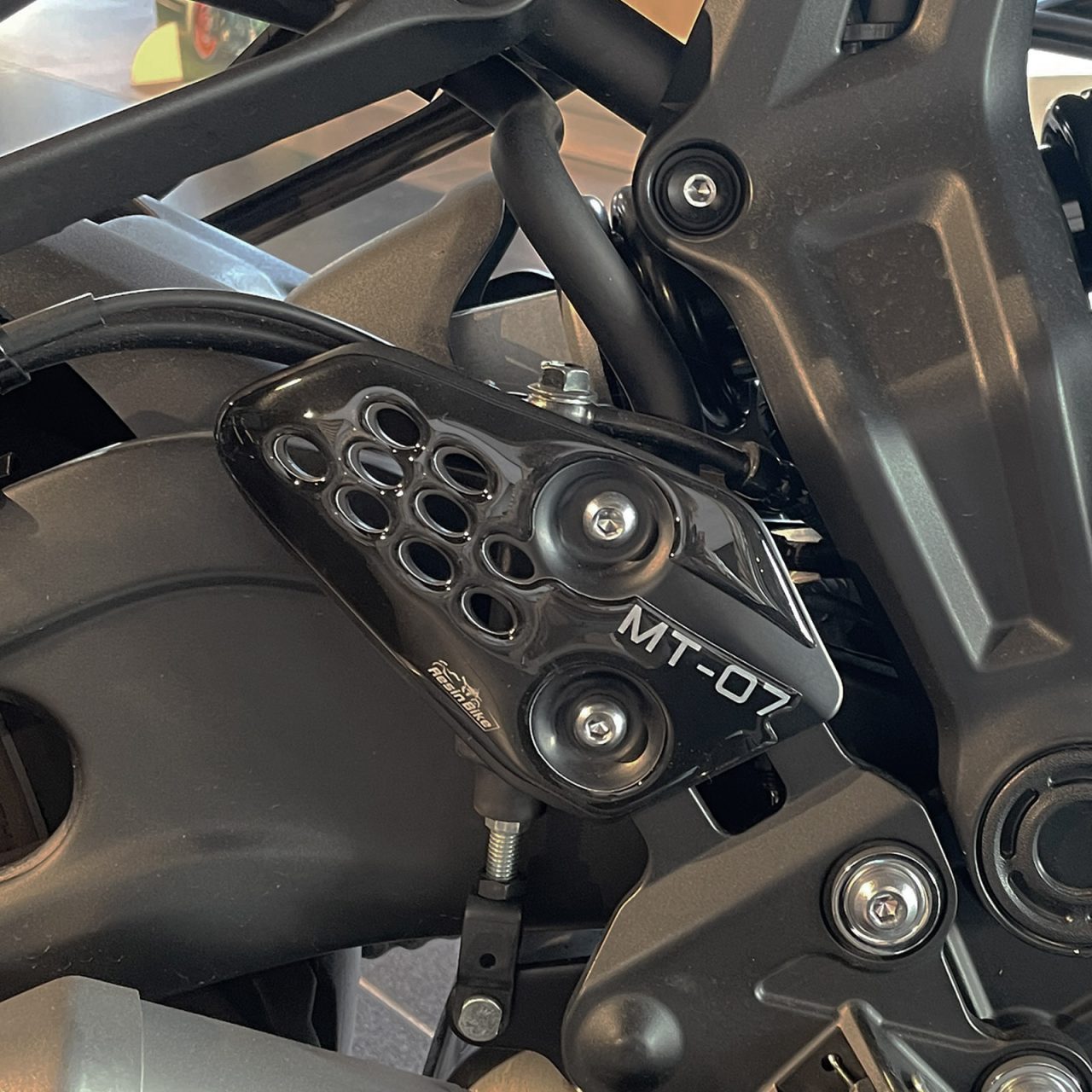 Adesivi 3D compatibili con Yamaha MT-07 2021-2024 Protezione Battitacco