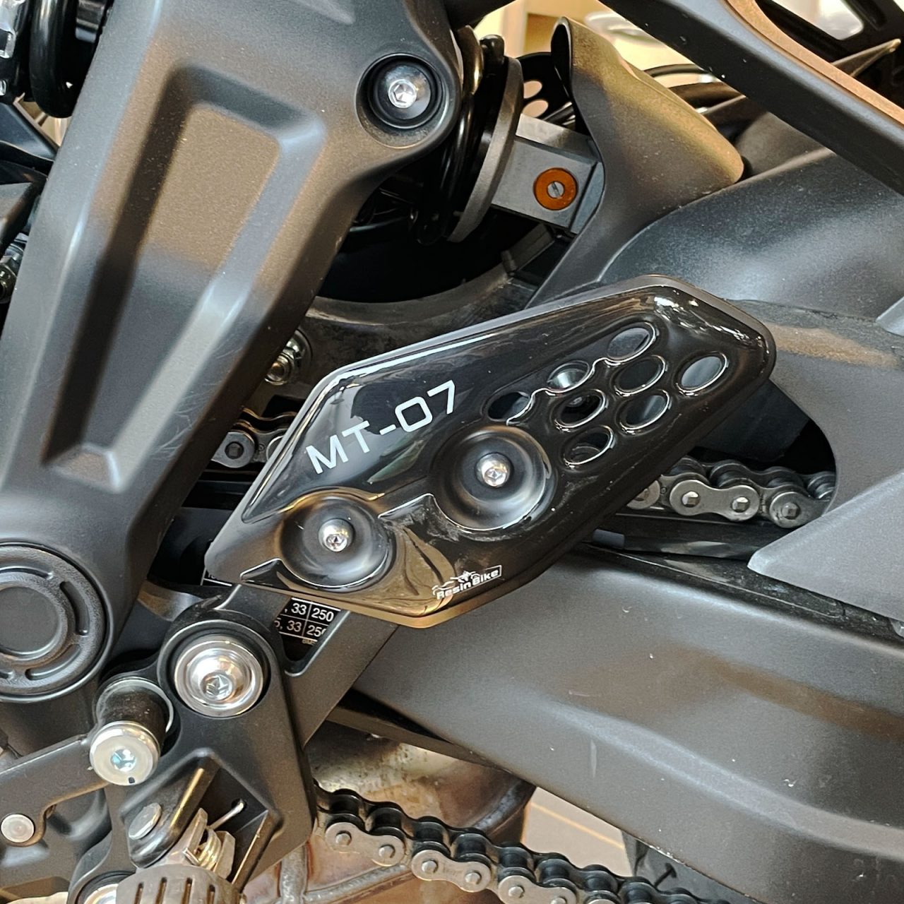 Adhesivos 3D de Moto compatibles con Yamaha Mt-07 2021-2024 Protector de Talón - Imagen 4