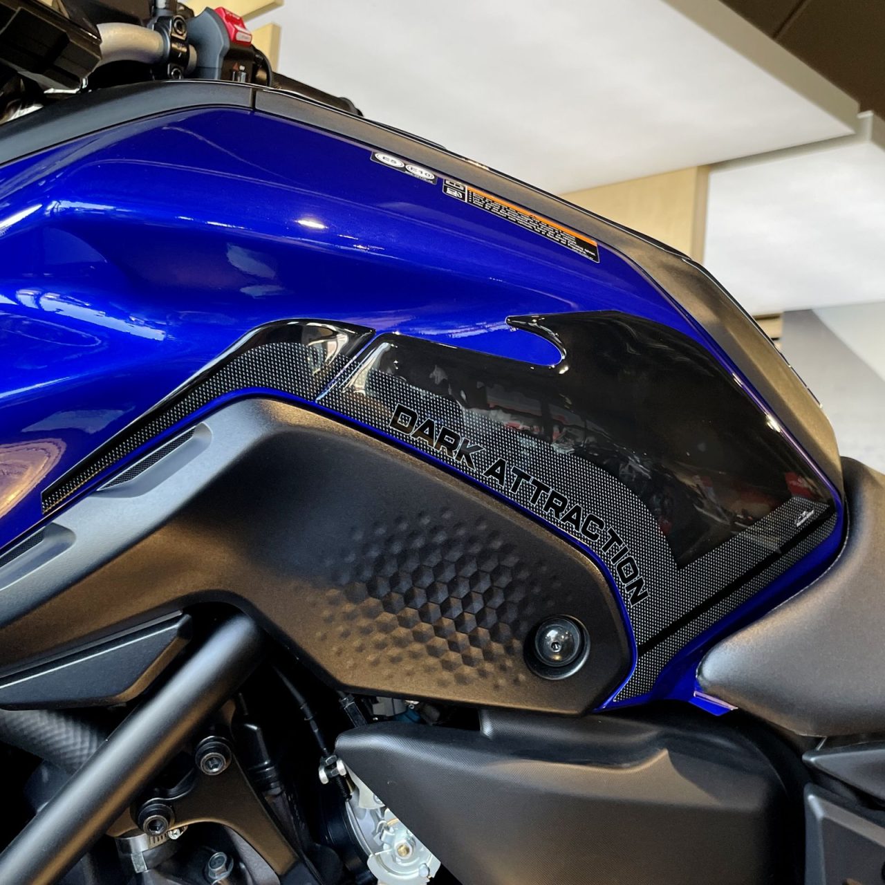 Autocollant Moto compatibles avec Yamaha Mt-07 2021-2024 Latérales de Réservoir