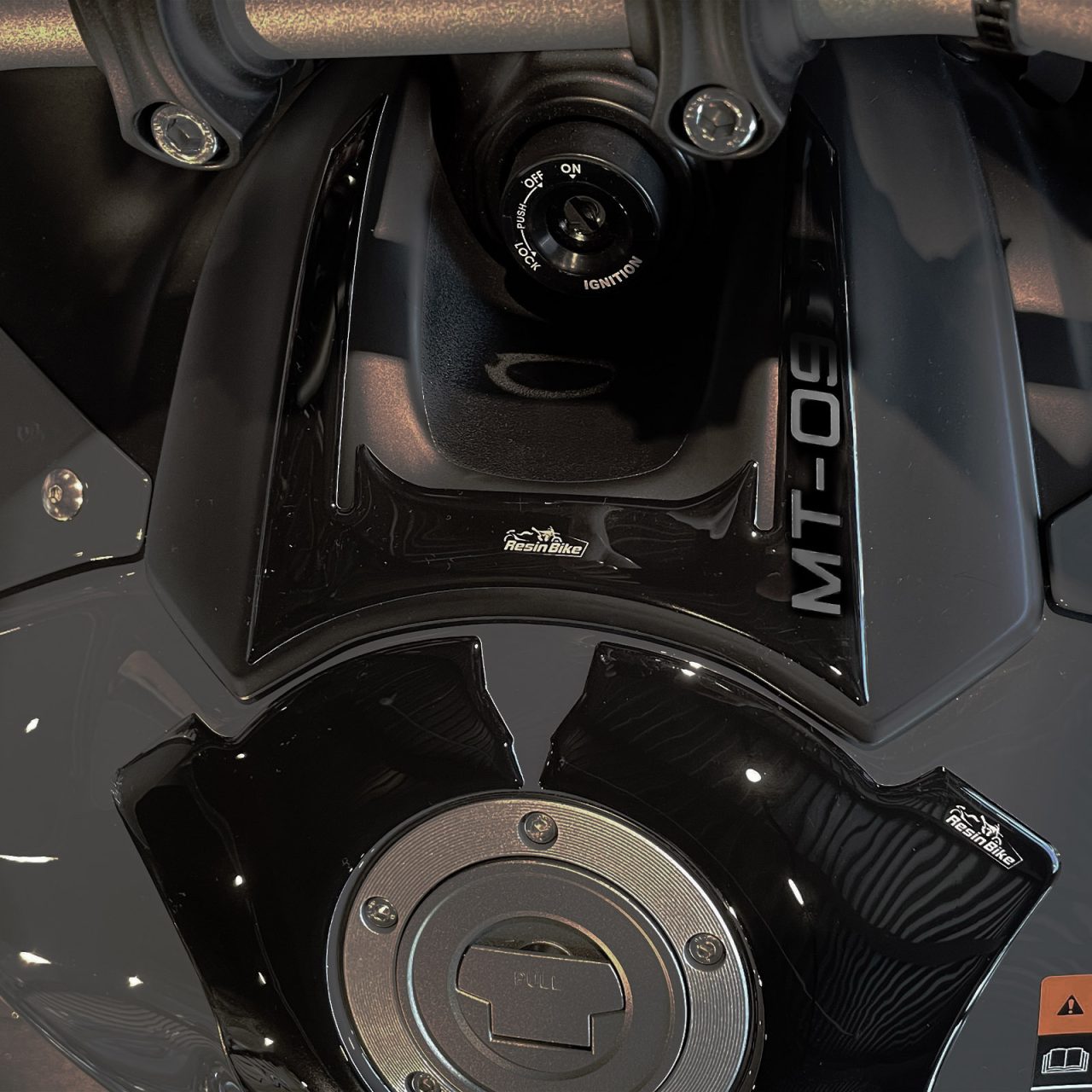 Adhesivos 3D de Moto compatibles con Yamaha Mt-09 2021-2023 Zona de la Llave - Imagen 4