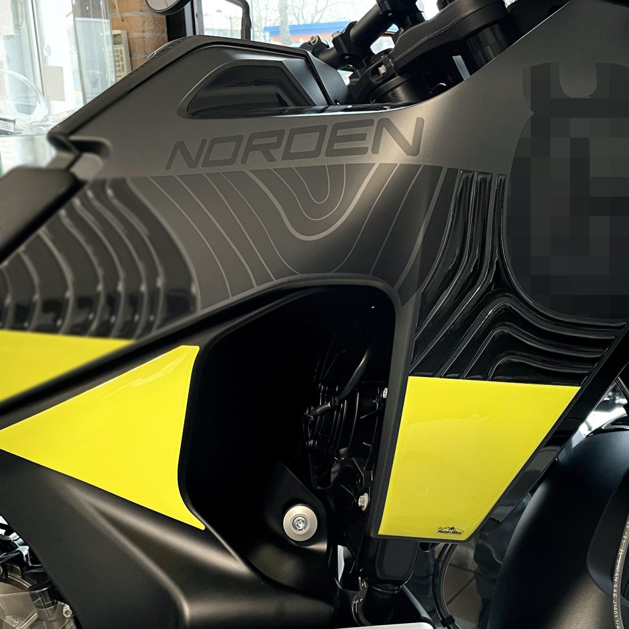 Adesivi 3D compatibili con Husqvarna Norden 901 2022 Deflettori Serbatoio