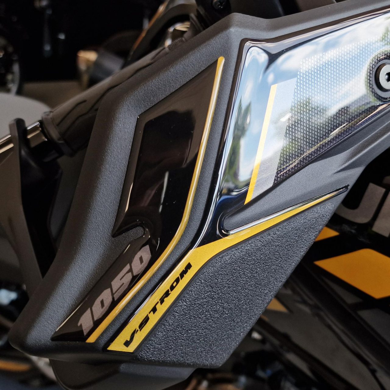 Aufkleber 3D Kompatibel mit Suzuki V-strom 1050 XT 2020-2023 Golden Handschützer – Bild 4