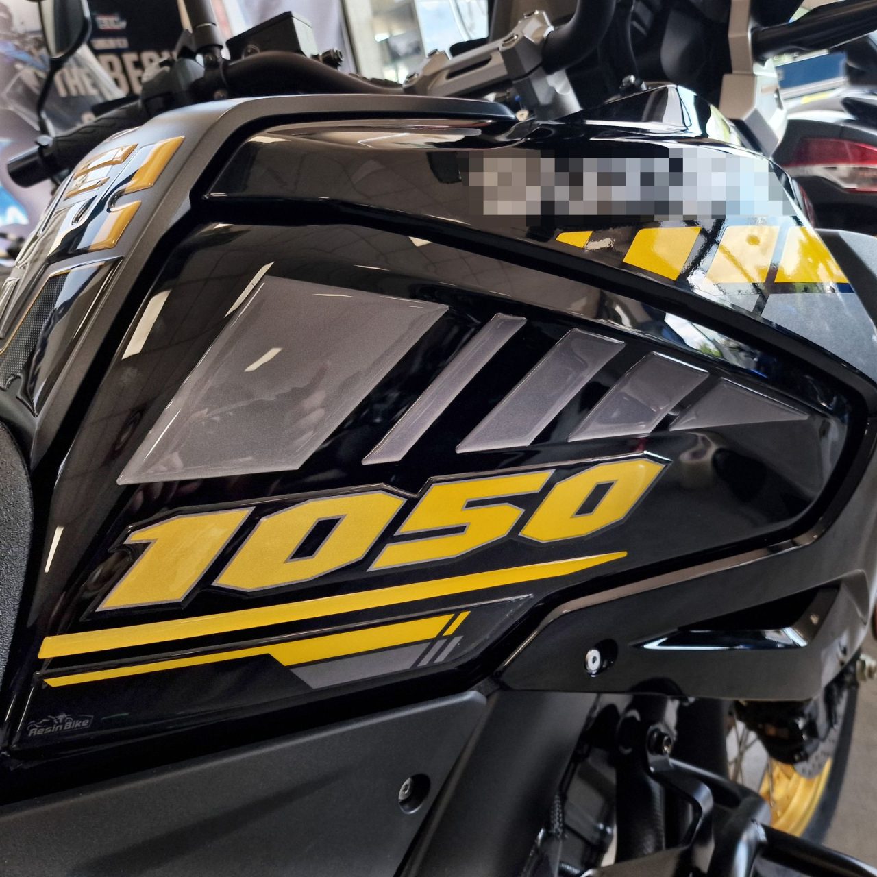 Adesivi 3D compatibili con Suzuki V-strom 1050 XT 2020-2023 Oro Laterali