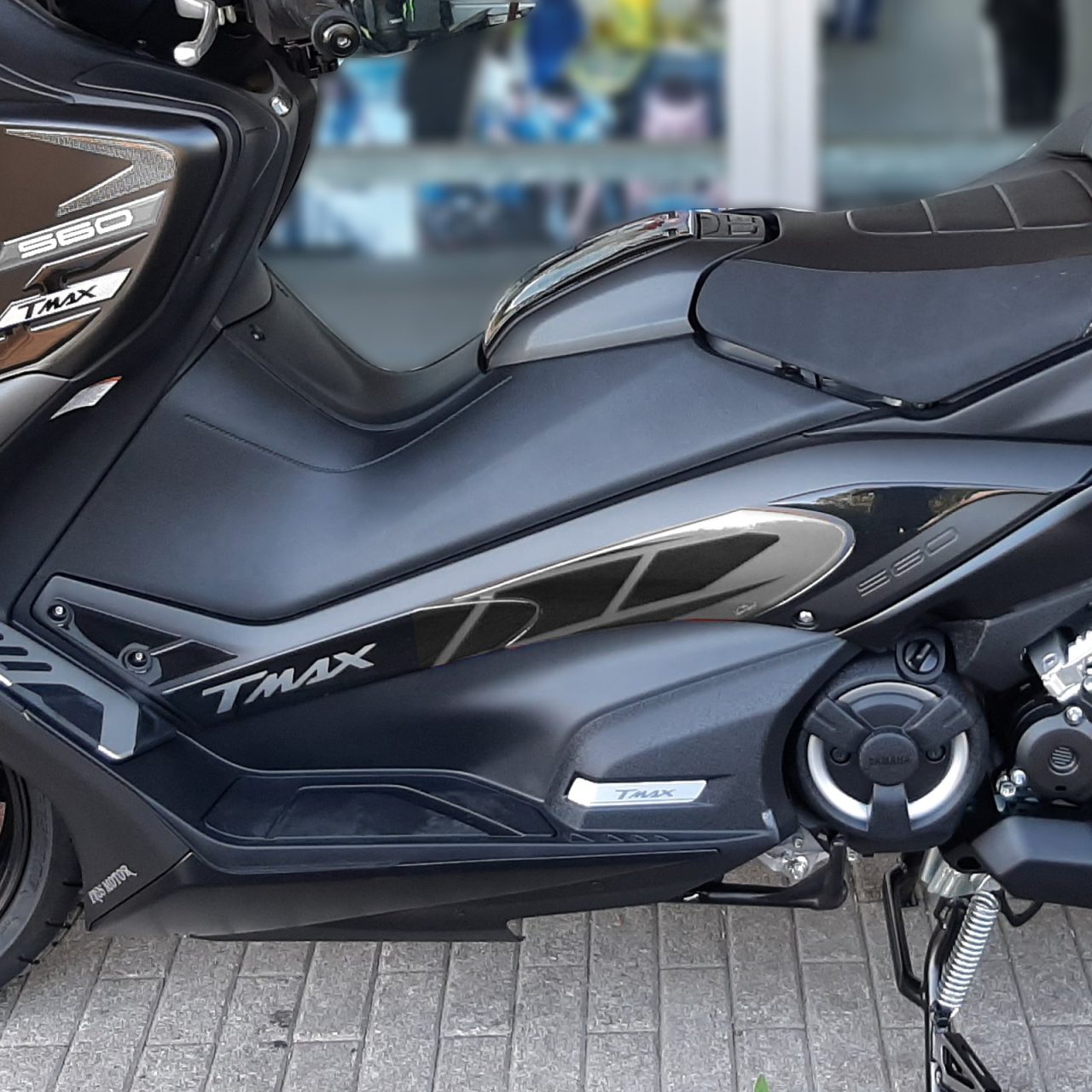 Aufkleber 3D Scooter Kompatibel mit Yamaha T-MAX 560 2020 Tank Side Silber