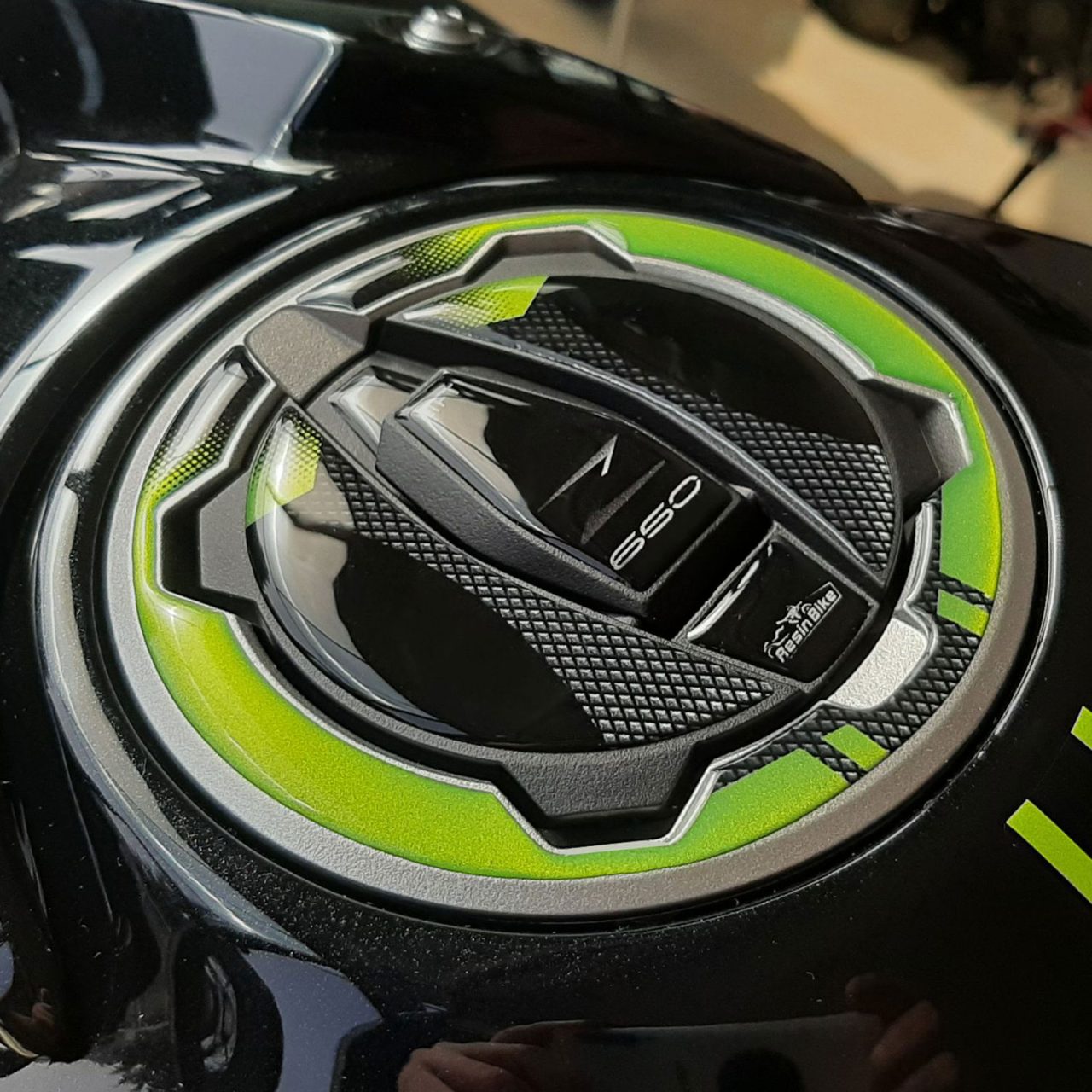 Adesivi 3D Resin compatibili con Kawasaki Z650 2021 Protezioni Tappo Serbatoio