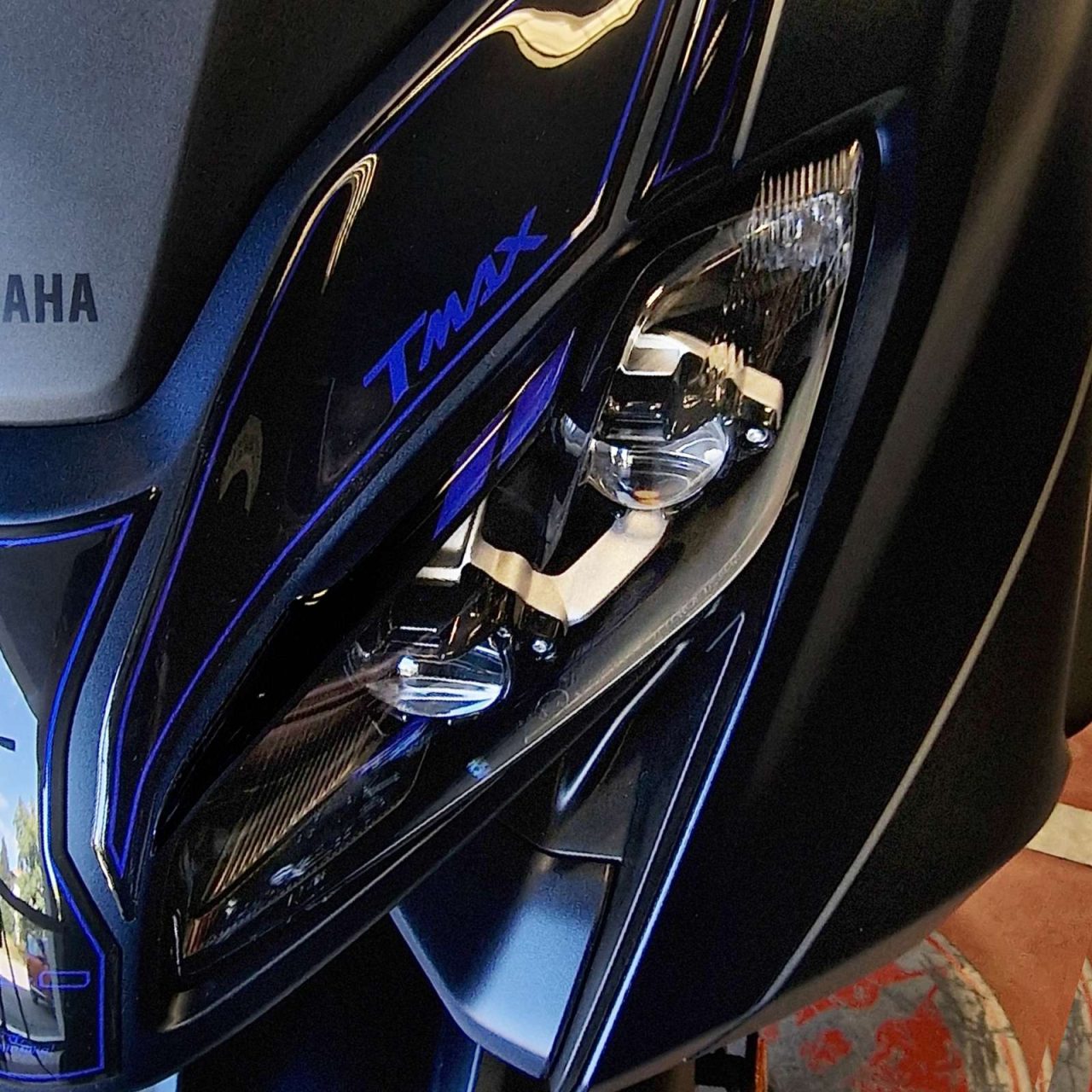 Adhesivos 3D compatibles con Yamaha T-MAX 560 2022 Protección Frontal Azul - Imagen 5