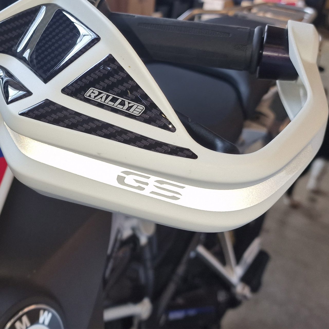 Adhesivos 3D compatibles con BMW R 1250 GS - GS Adventure 2019-2022 Paramanos - Imagen 3