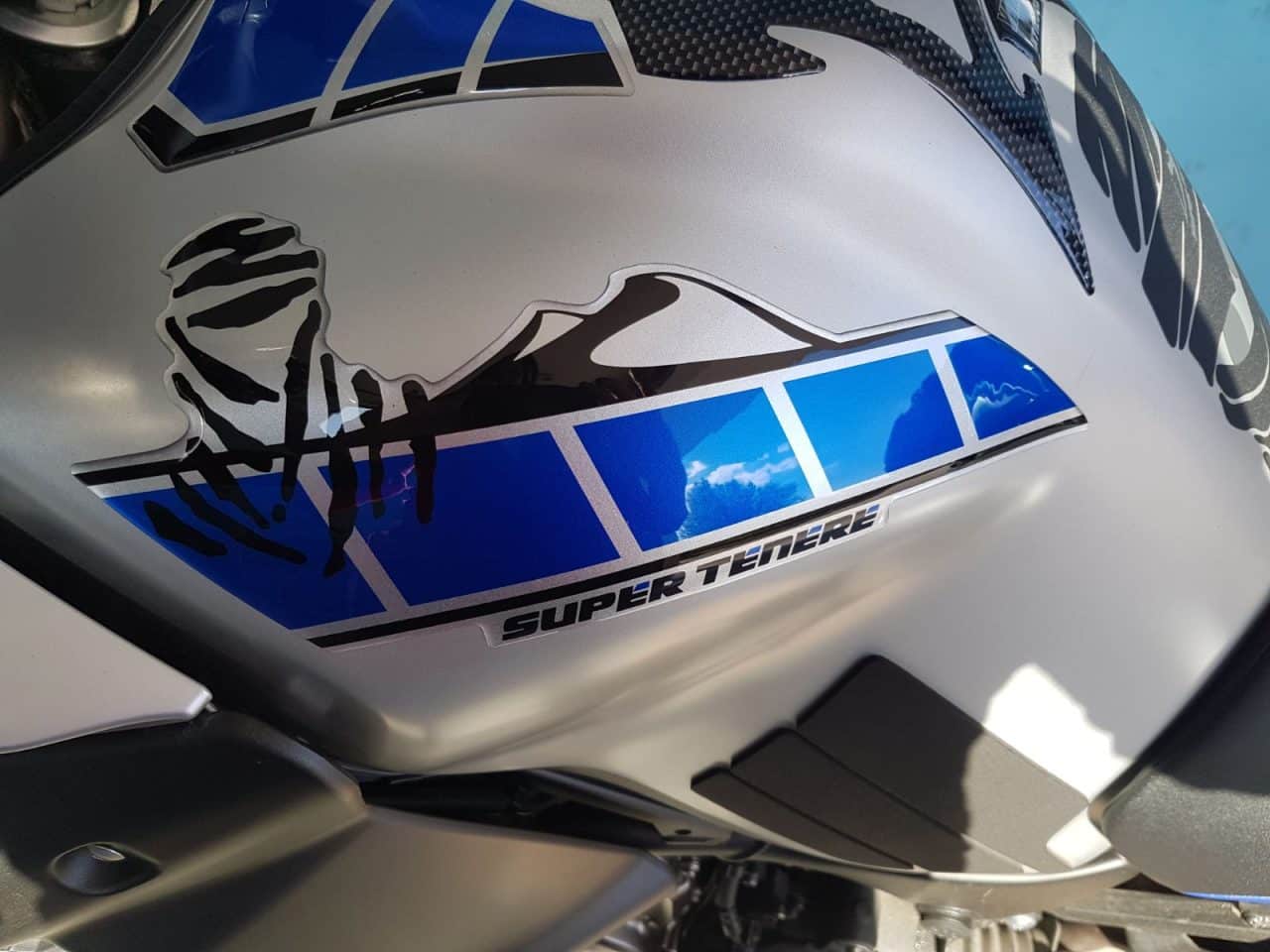 Stickers 3D compatible with Yamaha Super Tenere 2010-2020 Tank Side Viper Blu - Image 2