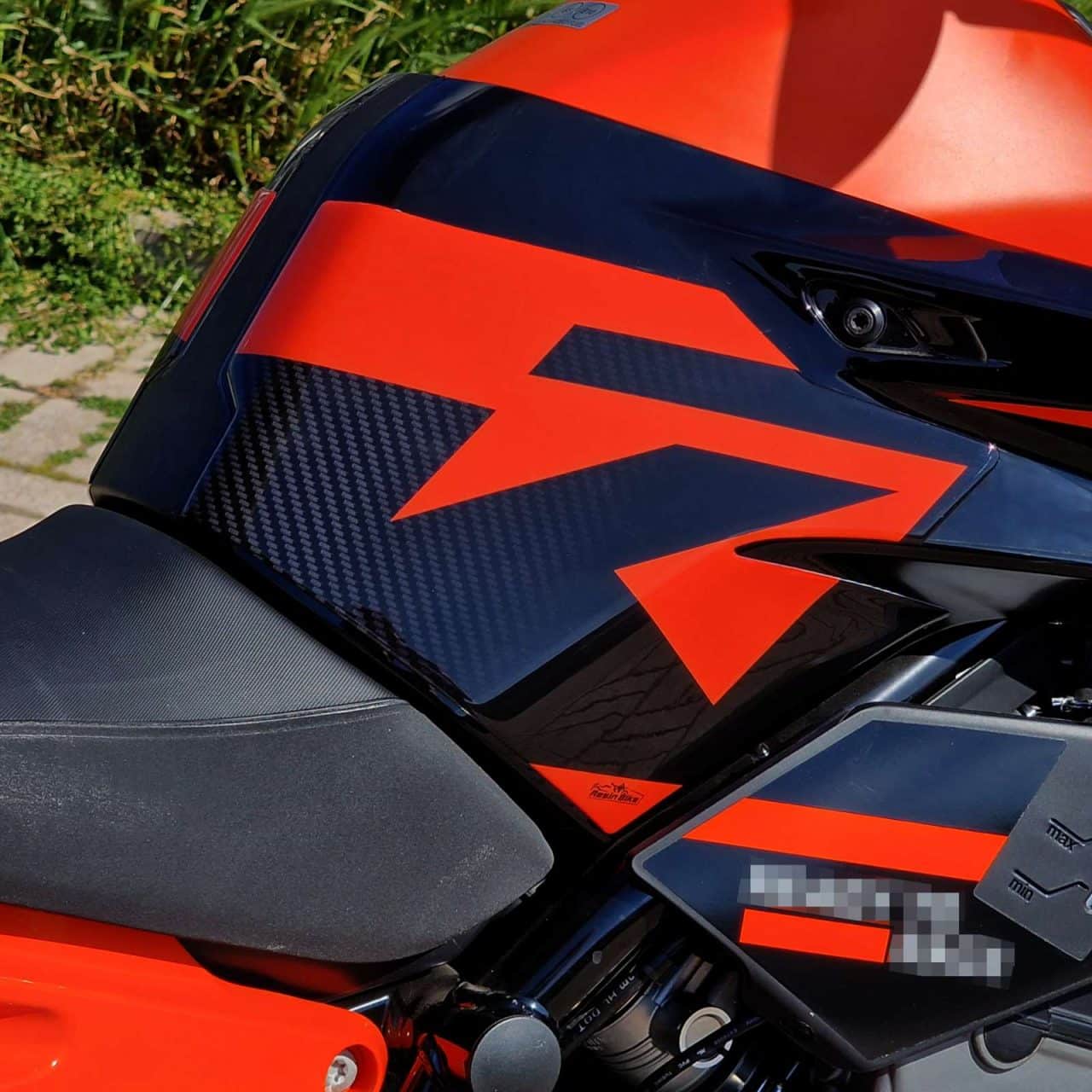 Autocollant Moto compatibles avec KTM Duke 790 890 2022-2023 Côtés du réservoir