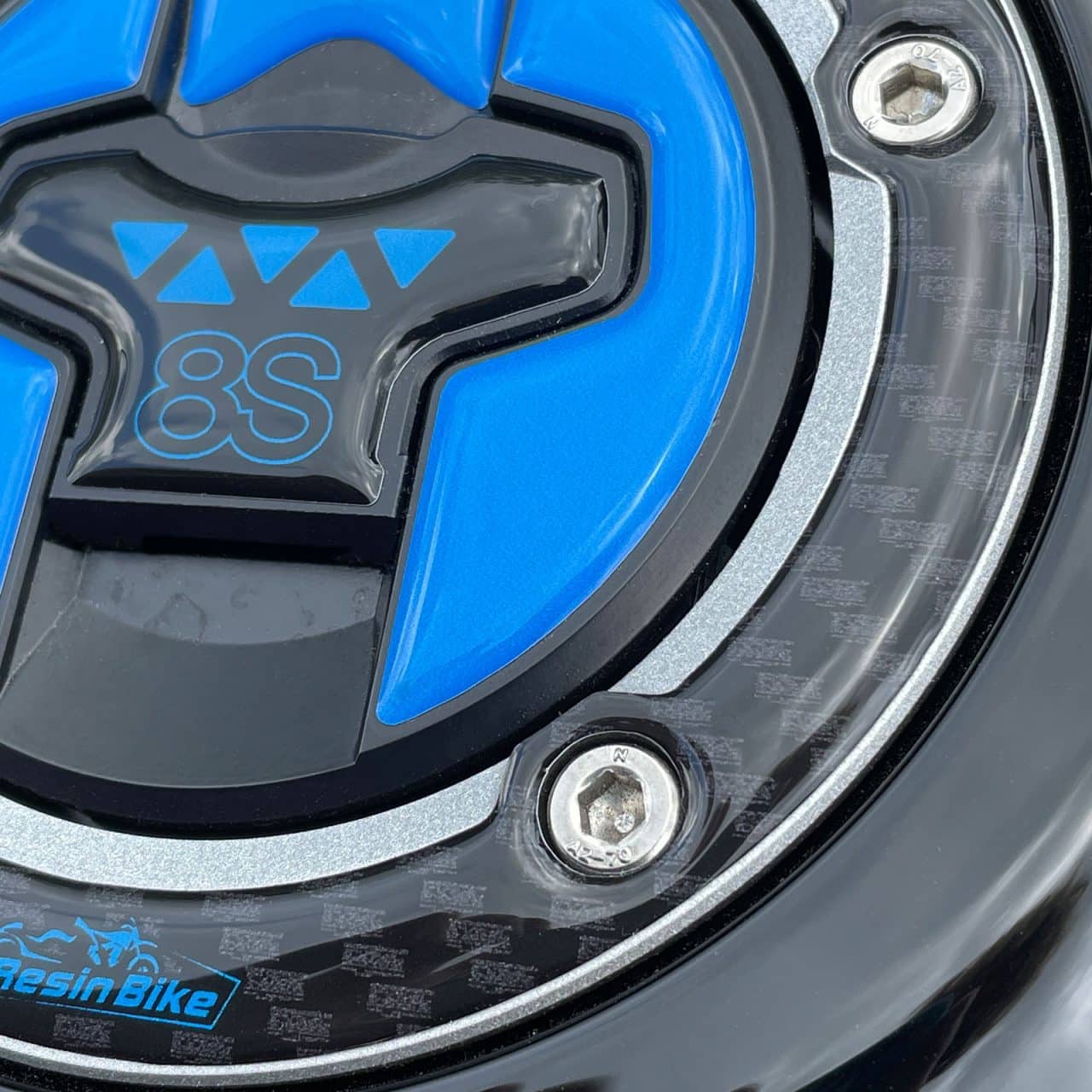 Pegatinas 3D Moto compatibles con Suzuki GSX 8S 2023  Tapon Deposito - Imagen 4