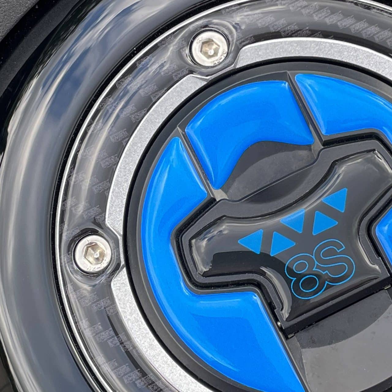 Pegatinas 3D Moto compatibles con Suzuki GSX 8S 2023  Tapon Deposito - Imagen 5