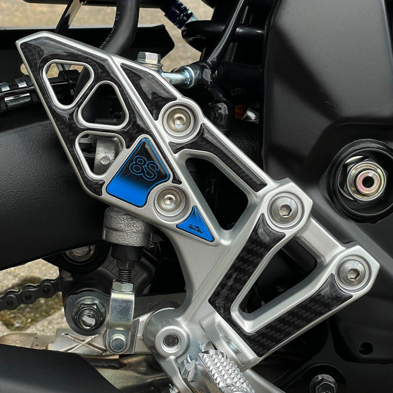 Adhesivos 3D de Moto compatibles con Suzuki GSX 8S 2023 Protector de Talón