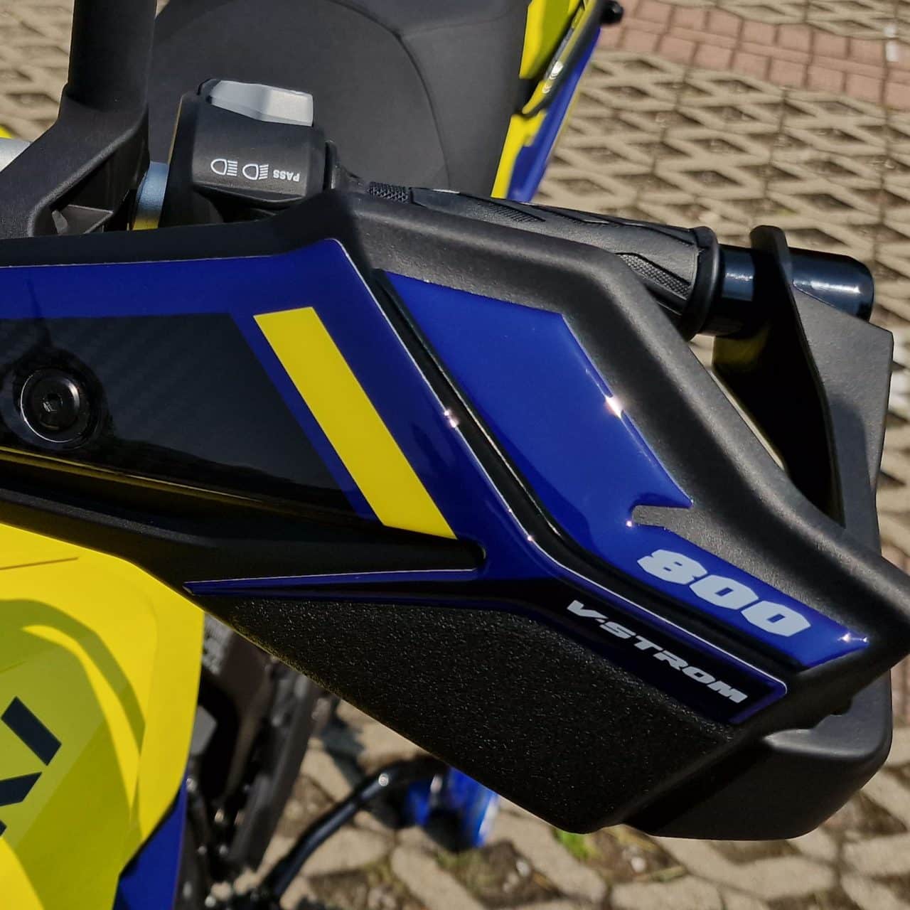 Autocollant 3D compatibles avec Suzuki V-Strom 800 DE 2023 Protège-Mains Jaune – Image 5