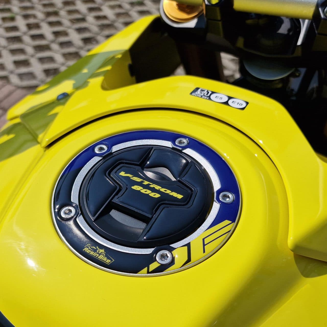 Autocollant Moto 3D compatibles avec Suzuki V-Strom 800 DE 2023 Capuchon Jaune