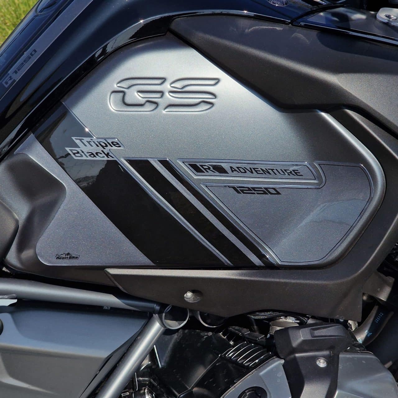 Stickers 3D compatible with BMW GS 1250 Adventure Triple Black 2023 Tank Side - Image 4