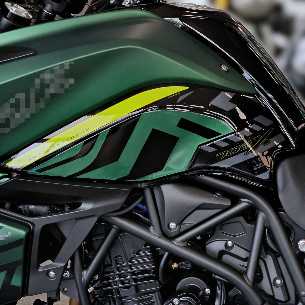 Kit Deposito Basic Adhesivos de Moto compatibles con Benelli TRK 702X 2023 Verde - Imagen 3