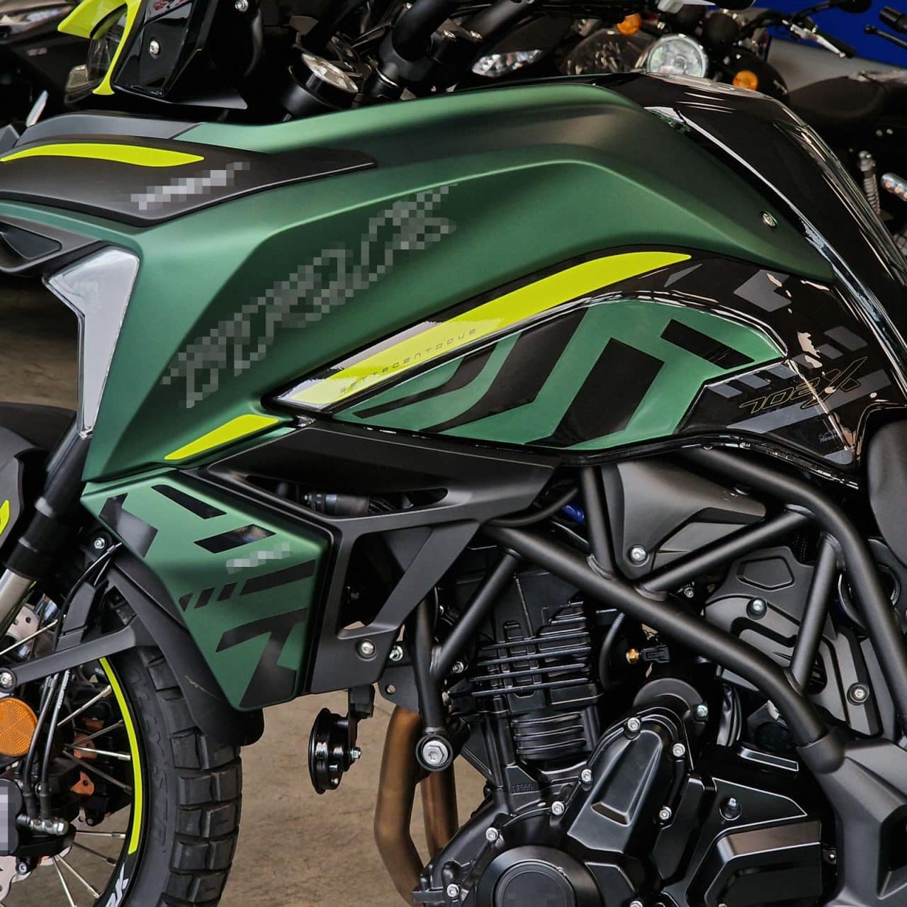 Kit Deposito Basic Adhesivos de Moto compatibles con Benelli TRK 702X 2023 Verde - Imagen 6