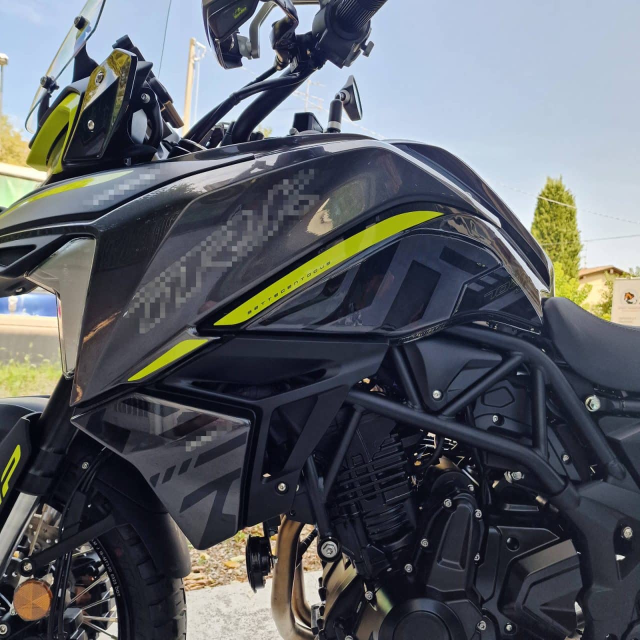 Autocollant Moto compatibles avec Benelli TRK 702X 2023 Latérales de Réservoir – Image 6