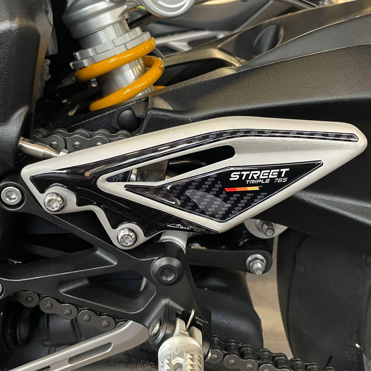 Stickers 3D compatible with Triumph Street Triple 765 RS 2023 Heel Pad - Image 4