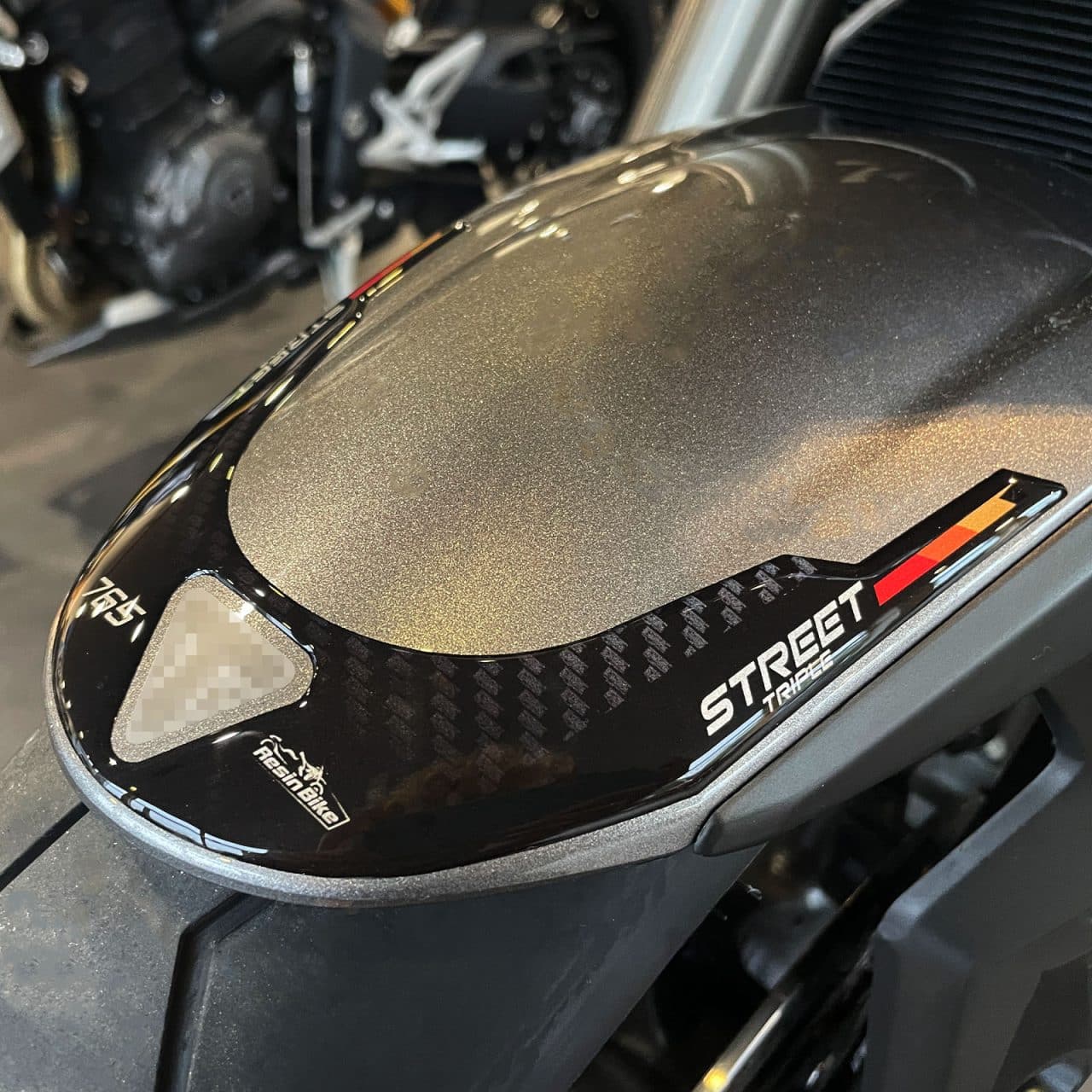 Stickers 3D compatible with Triumph Street Triple 765 RS 2023 Fender - Image 4