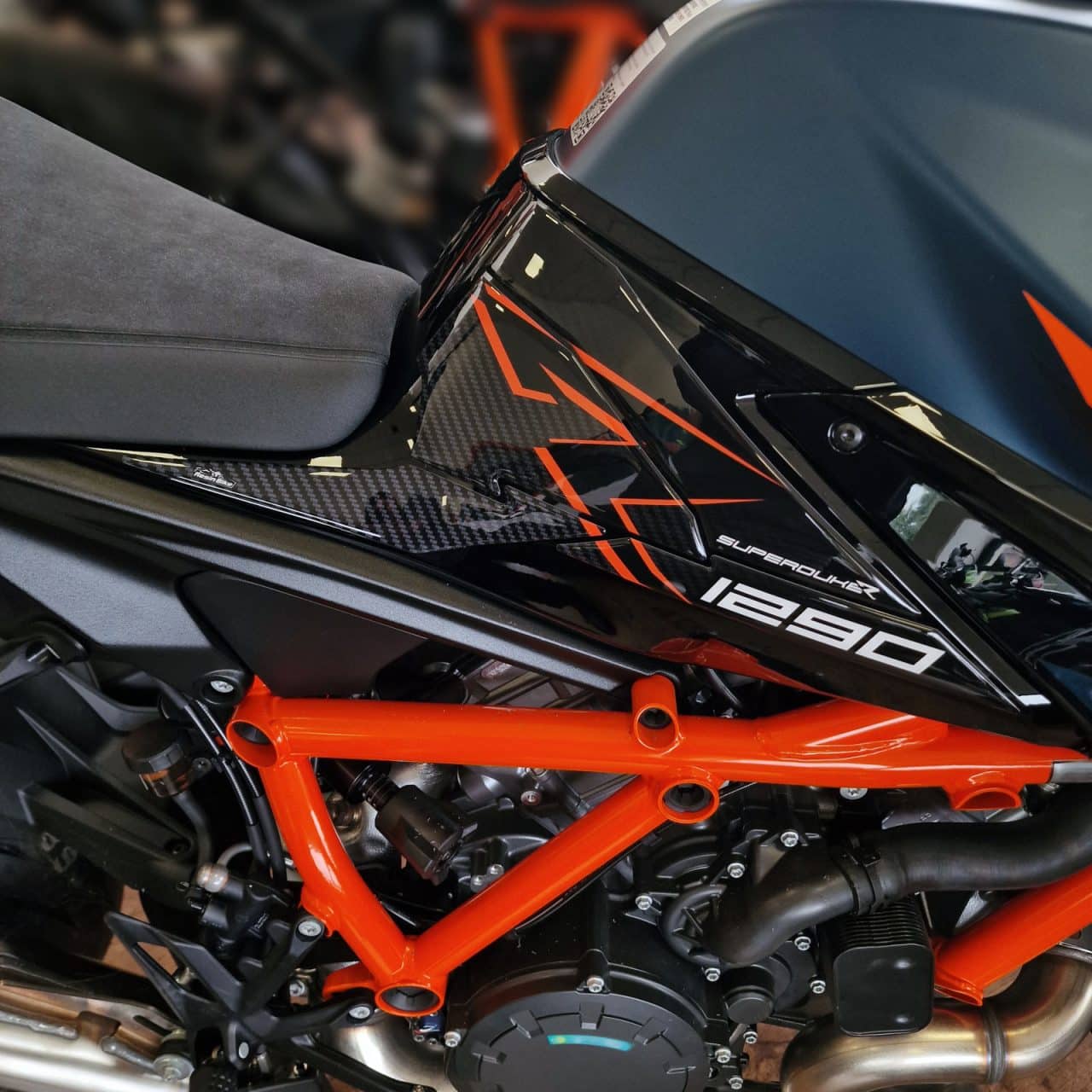 Adesivi 3D compatibili con KTM 1290 R Super Duke 2022-2023 Laterali Serbatoio