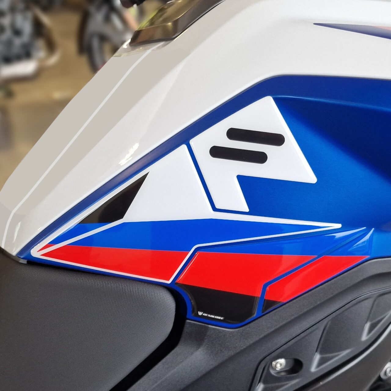 Autocollant 3D compatibles avec BMW F 900 GS Trophy 2024 Latérales de Réservoir