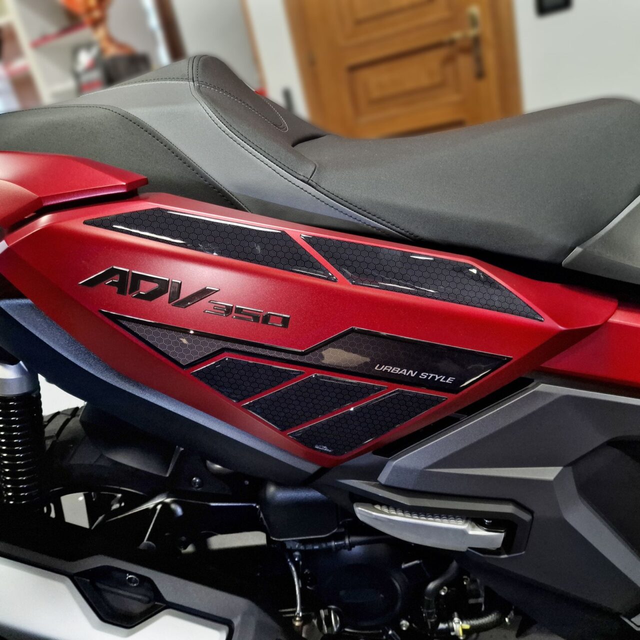 Adesivi 3D compatibili con Honda ADV 350 2022 2025 Protezione Sottosella