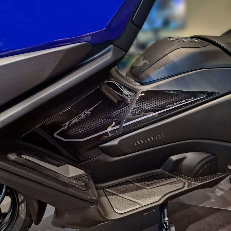 Adhesivos 3D Moto compatibles con Yamaha TMax 560 2025-2026 Plataforma Laterales