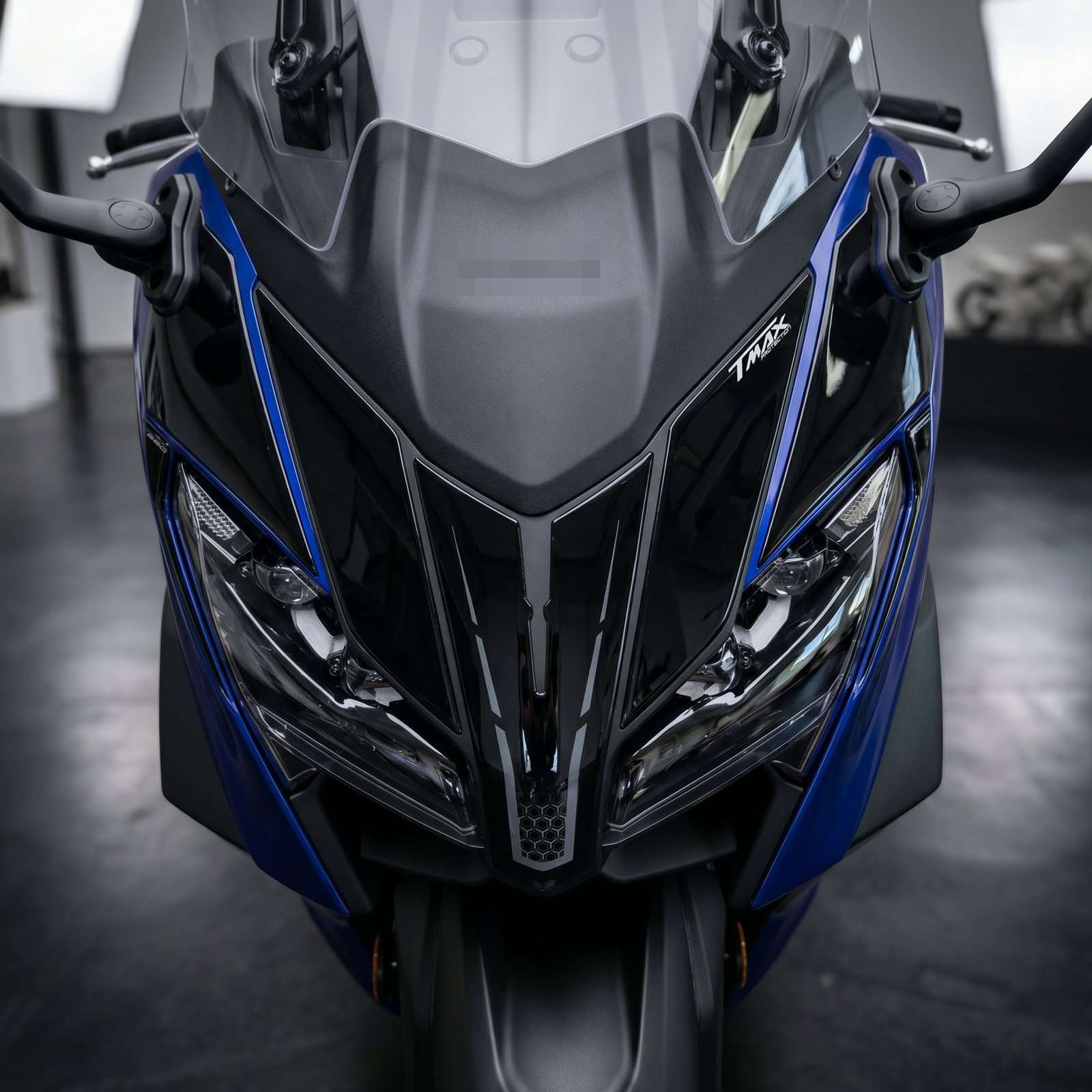 Adhesivos 3D compatibles con Yamaha TMax 560 2025-2026 Máscara Frontal Faro