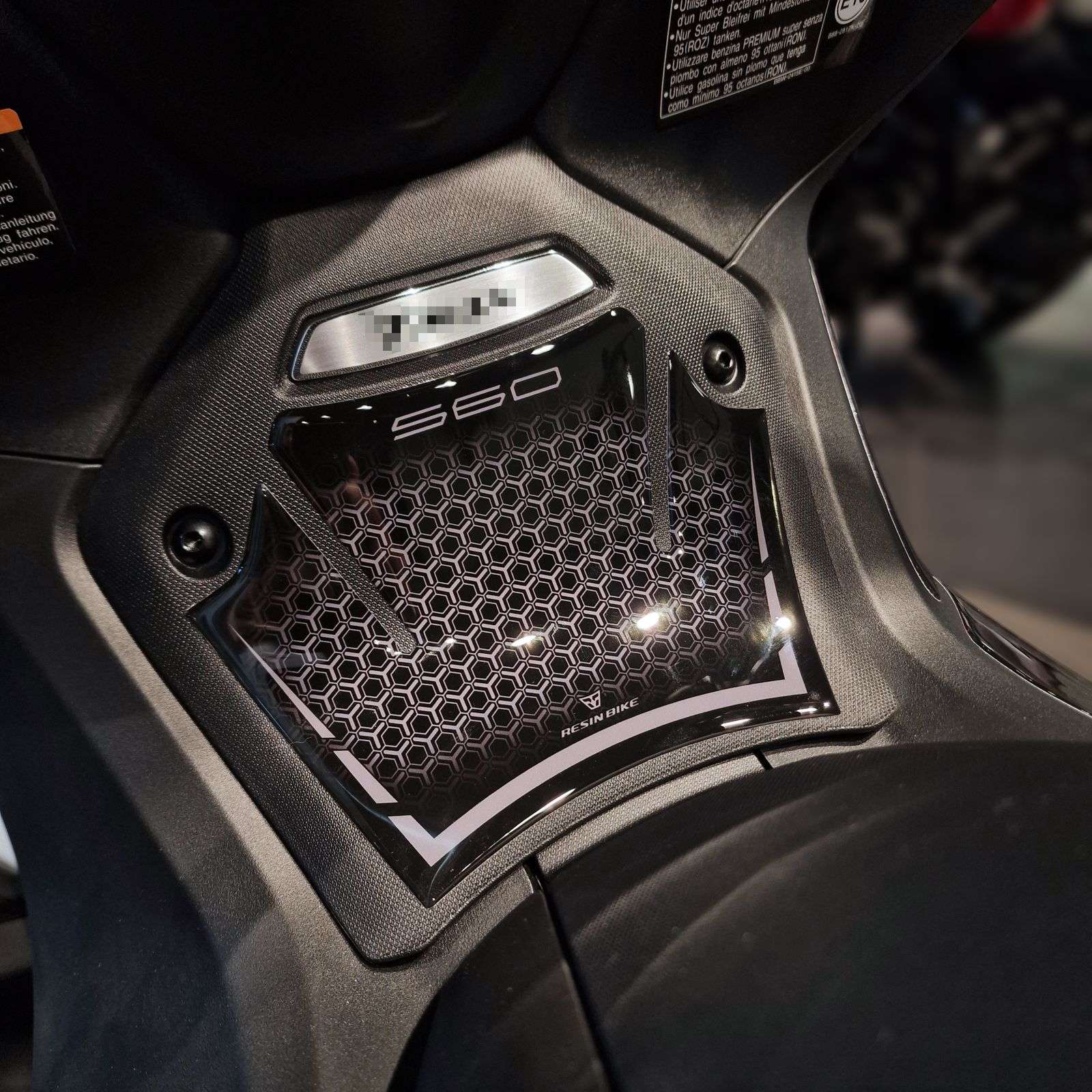 Kit Tanque Full Adhesivos de Moto compatibles con Yamaha TMax 560 2025-2026 - Imagen 6
