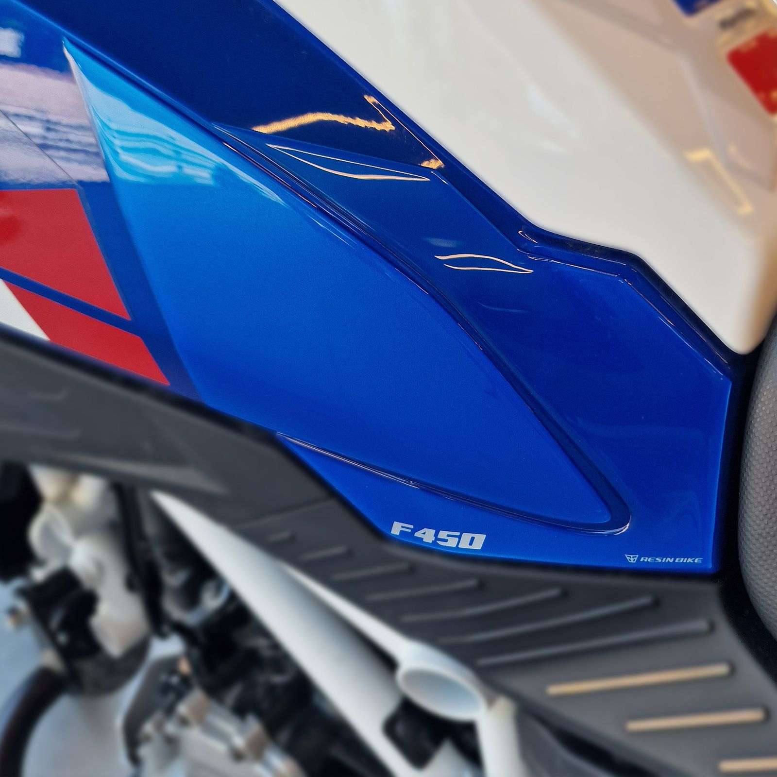Adesivi 3D compatibili con BMW F 450 GS 2026 Trophy Protezioni Lati Serbatoio - immagine 5