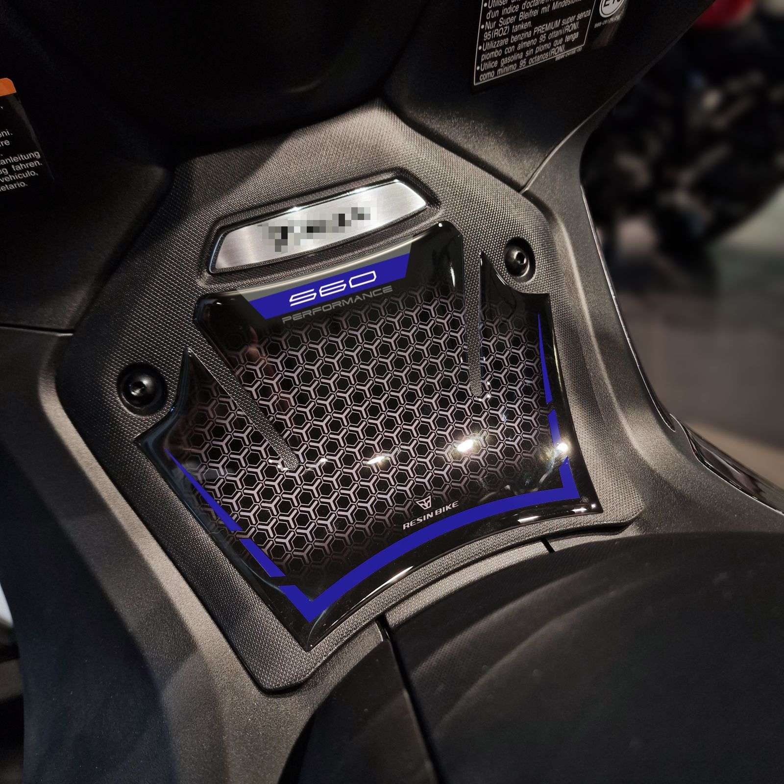 Kit Autocollants 3D compatibles avec Yamaha TMax 560 2025-2026 Icon Blue Console – Image 2